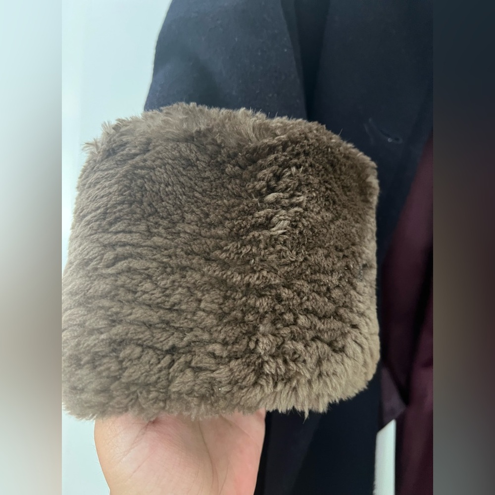Burberry Elegant Black Coat with Brown Accents faux fur USA medium - Picture 5 of 10